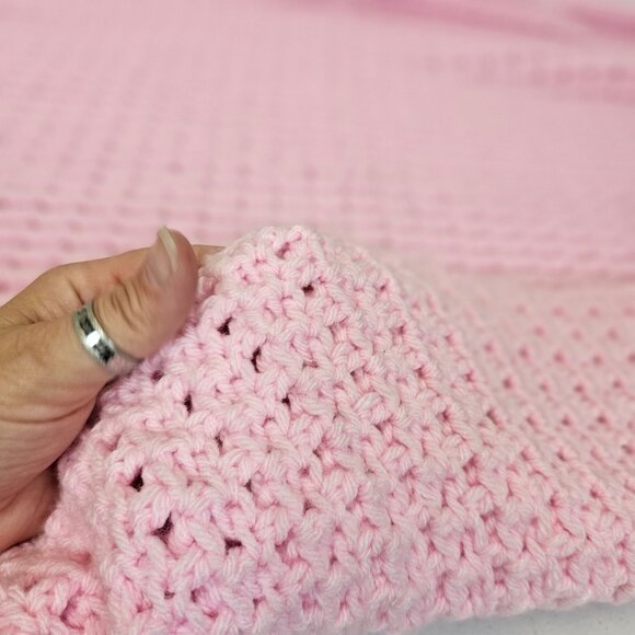 Handmade Light Pink Cable Knit Crochet Baby Blanket Throw Wrap 35"x34" Square - Picture 7 of 9